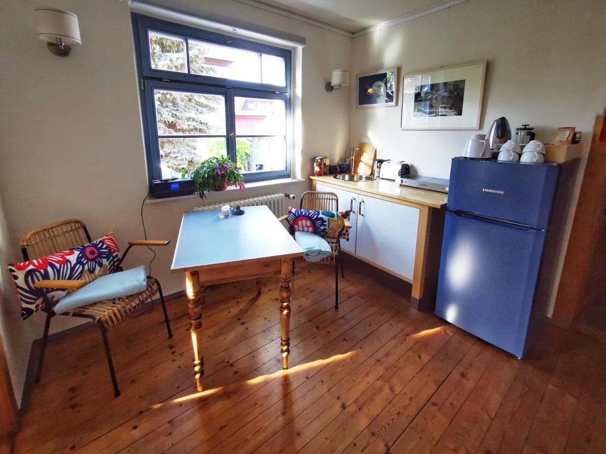 charmantes Apartment Siebenschläfer über Café 7 Weida Extérieur photo